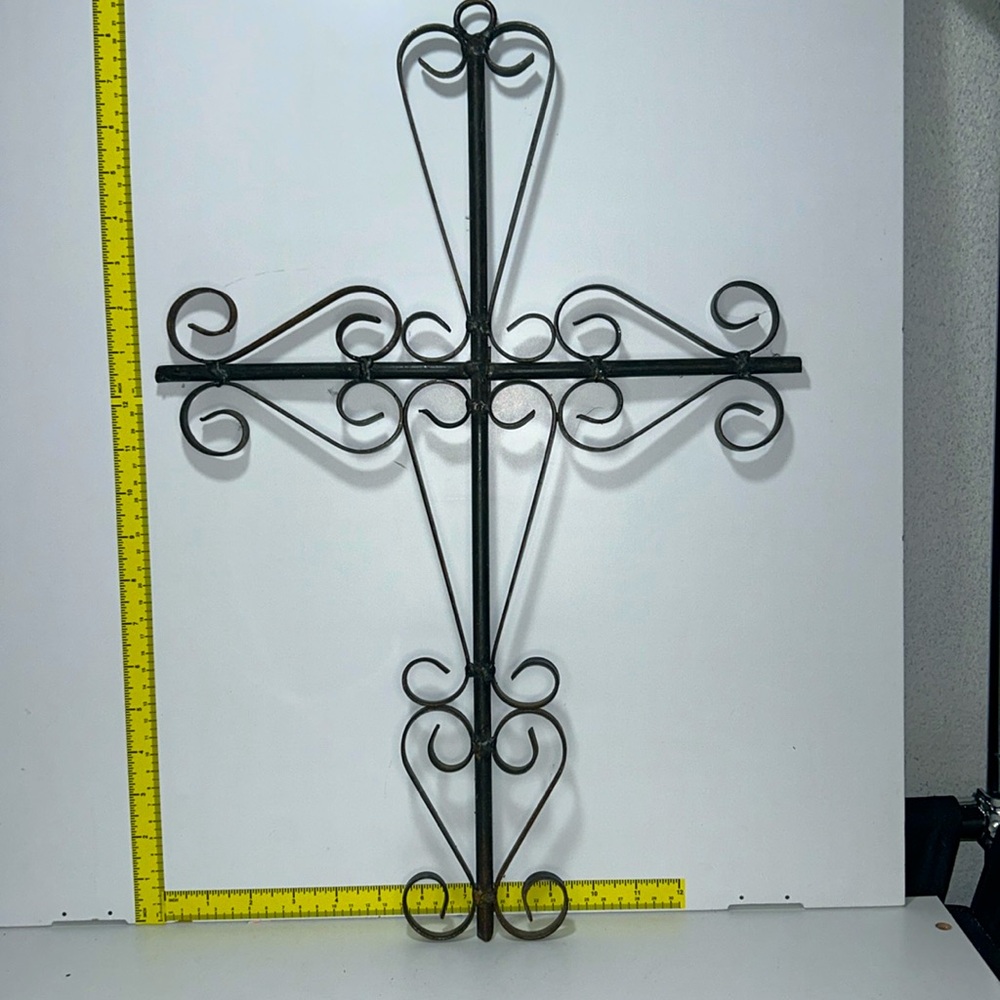 Large Metal Wall Cross Iron Scroll Decor 21” Tall Religious Home Wall Art